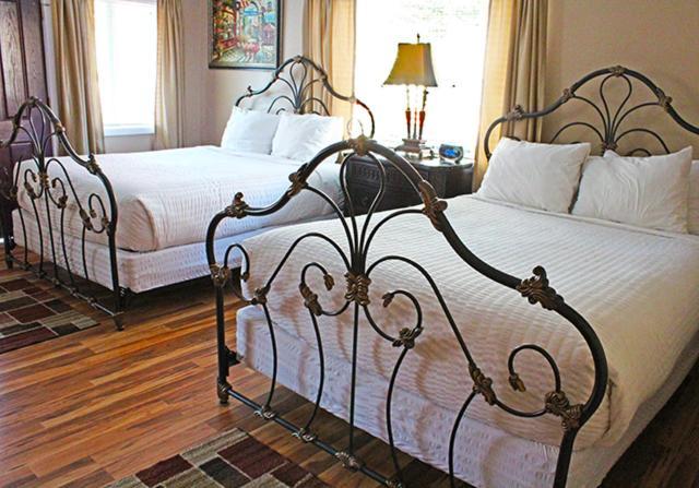 Silverton Inn & Suites エクステリア 写真