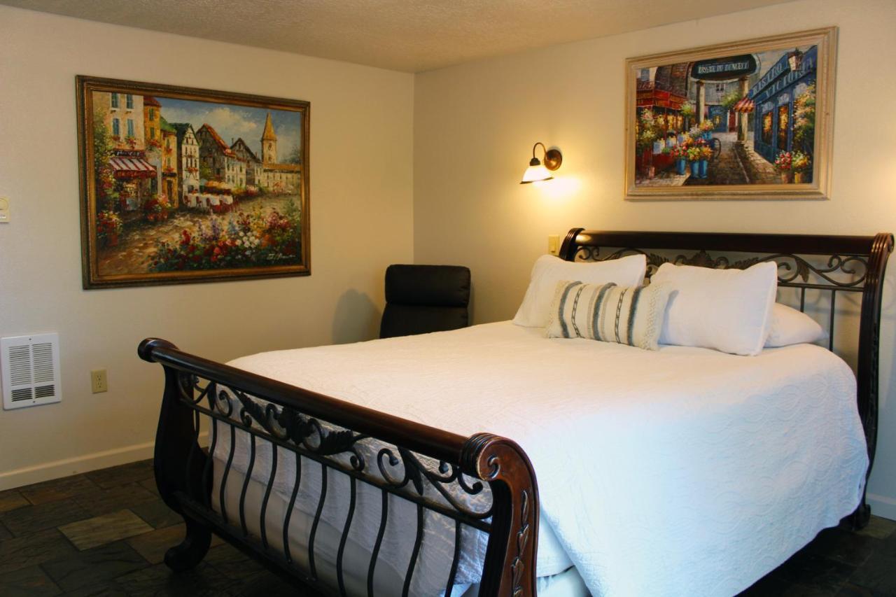 Silverton Inn & Suites エクステリア 写真