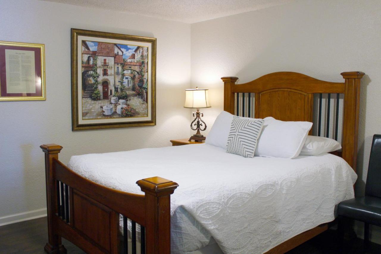 Silverton Inn & Suites エクステリア 写真